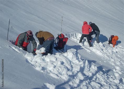 avalanche snow pit test